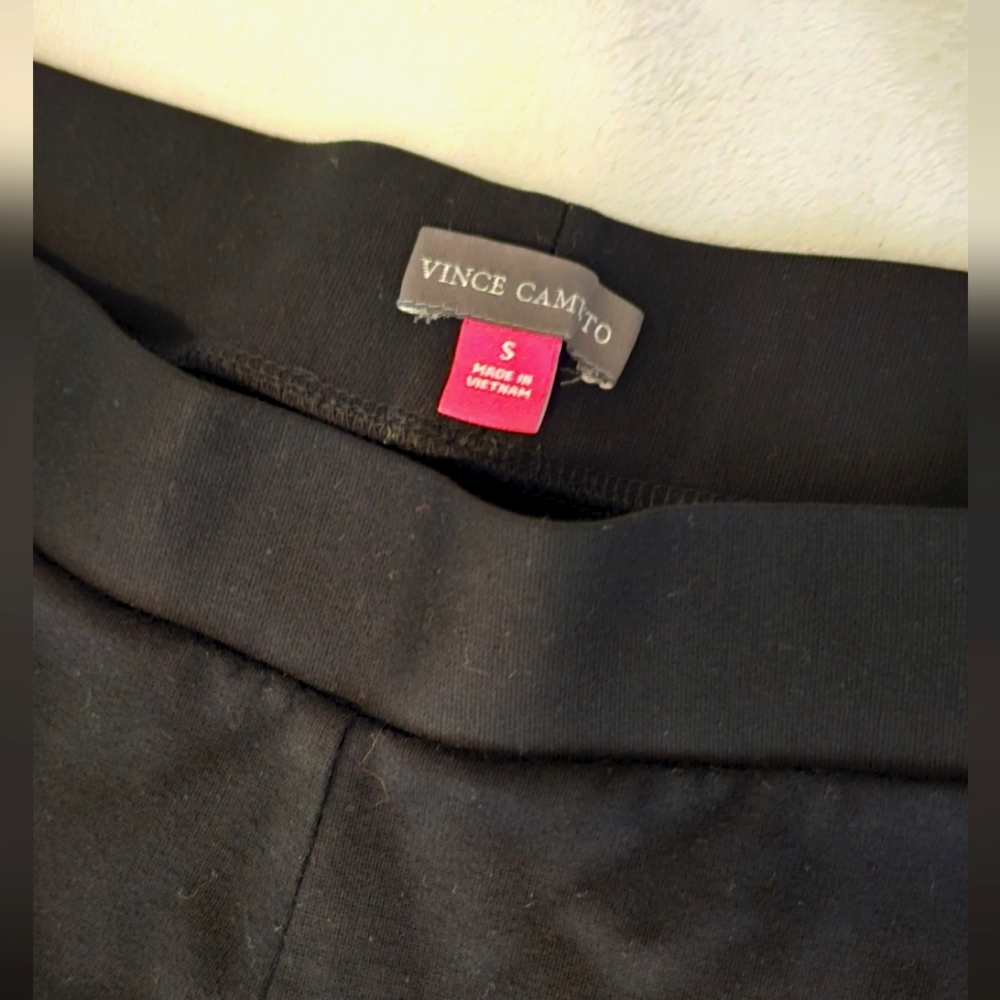 VINCE CAMUTO black legging